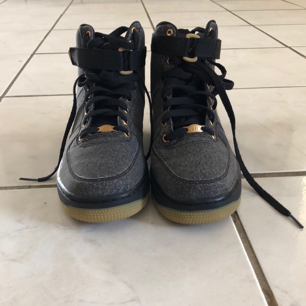 Nike AF1 High Lv8